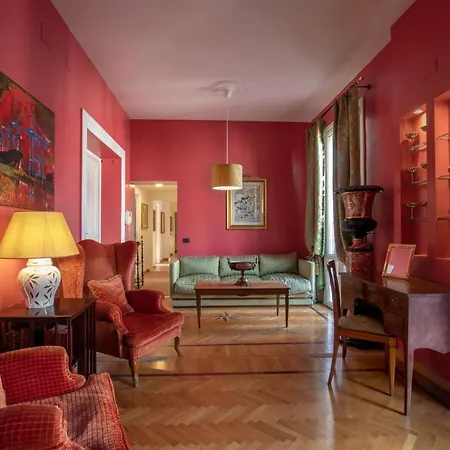 94 Luxury Roma