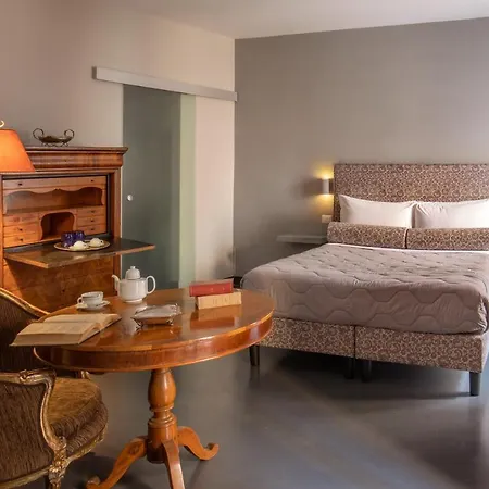 94 Luxury בית הארחה 4*