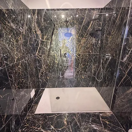 94 Luxury Roma